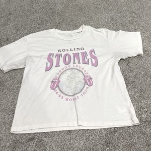 Rolling stones cropped shirt.